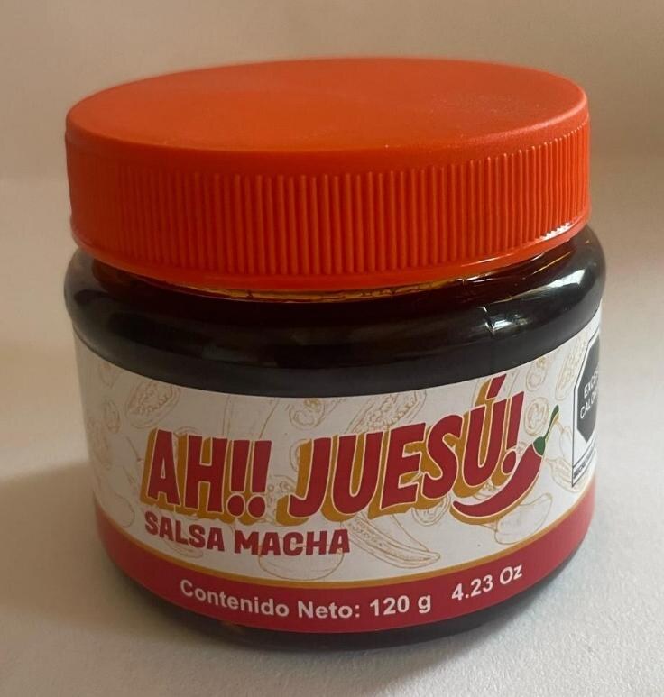 Frasco de AH!! JUESÚ! Salsa Macha, presentación de 120 gramos
